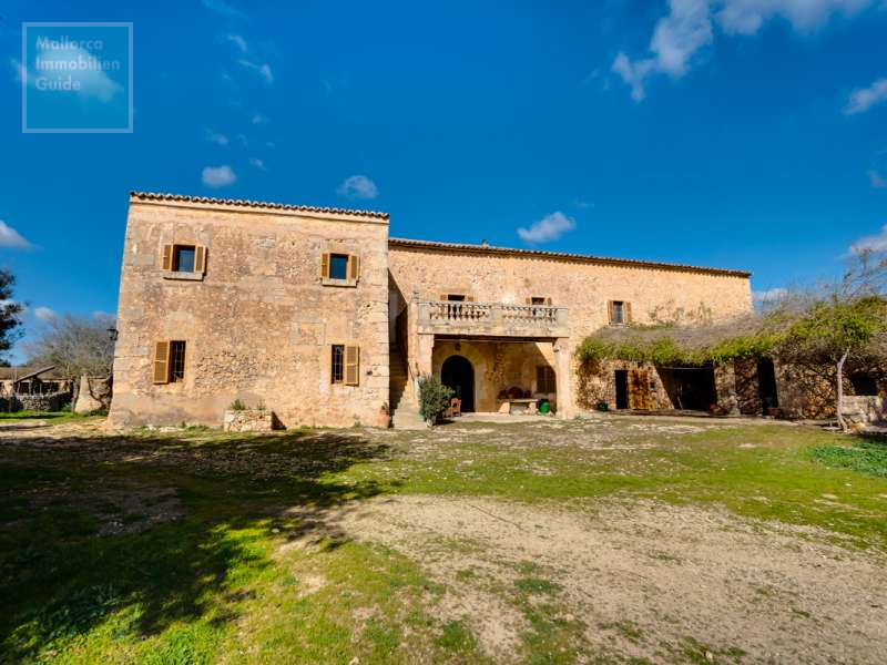 Finca for sale in Mallorca: top offers starting at  275.000 5