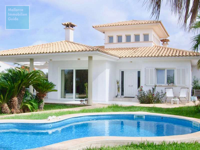 Villa, Sa Torre: 2. Linie mit Pool und Teilmeerblick zu verkaufen! € 1