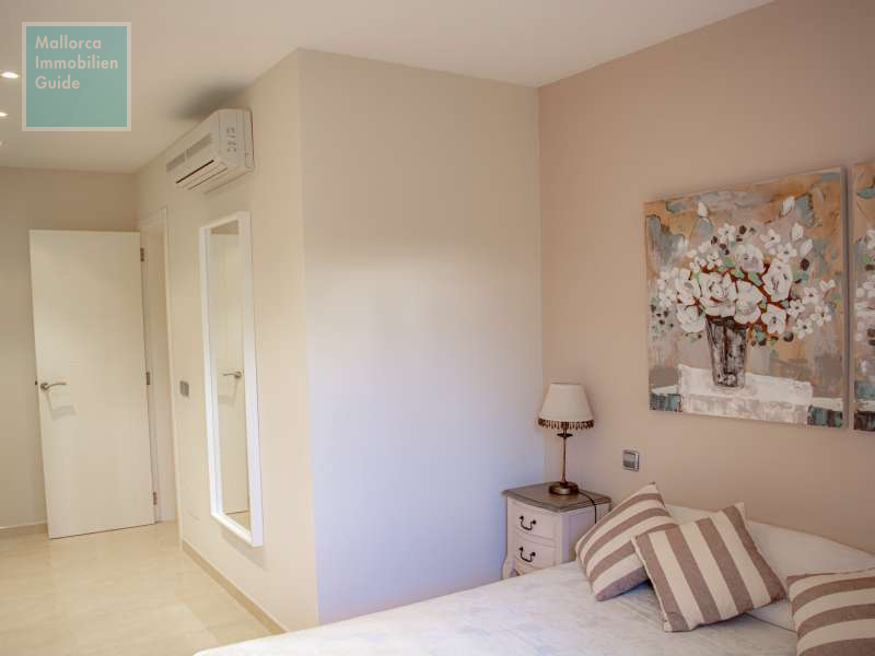 Espléndida villa de 5 dormitorios, piscina y fantástico jardín cerca del mar  - 17