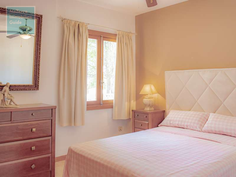 Espléndida villa de 5 dormitorios, piscina y fantástico jardín cerca del mar  - 30