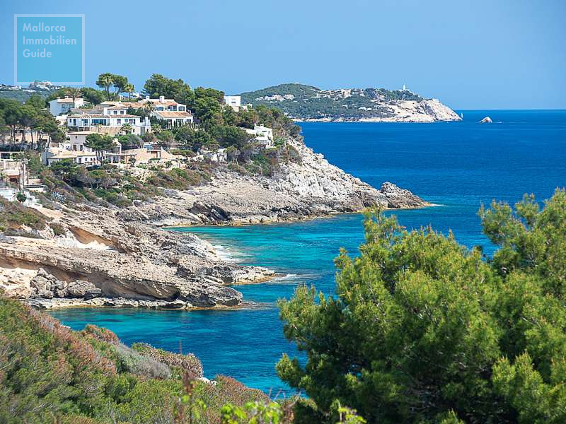 Haus, Cala Provençals Einfamilienhaus mit Meerbblick, Garage und Pool