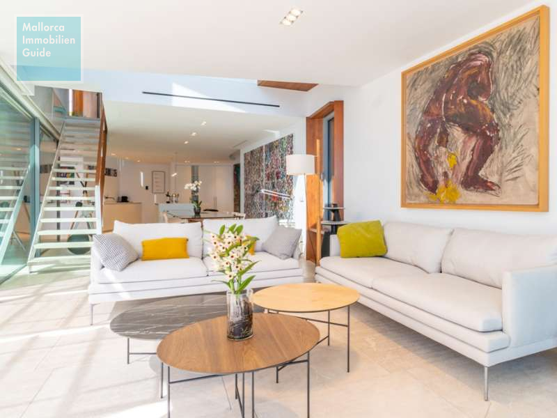 Wohnzimmer Blickrichtung Essbereich und Küche