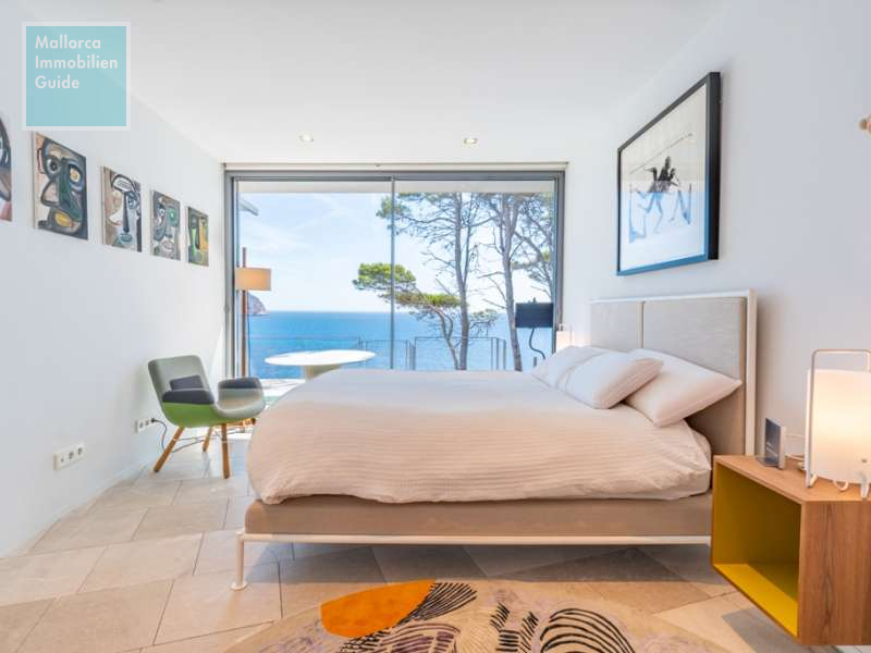 Schlafzimmer auf der mittleren Wohnebene