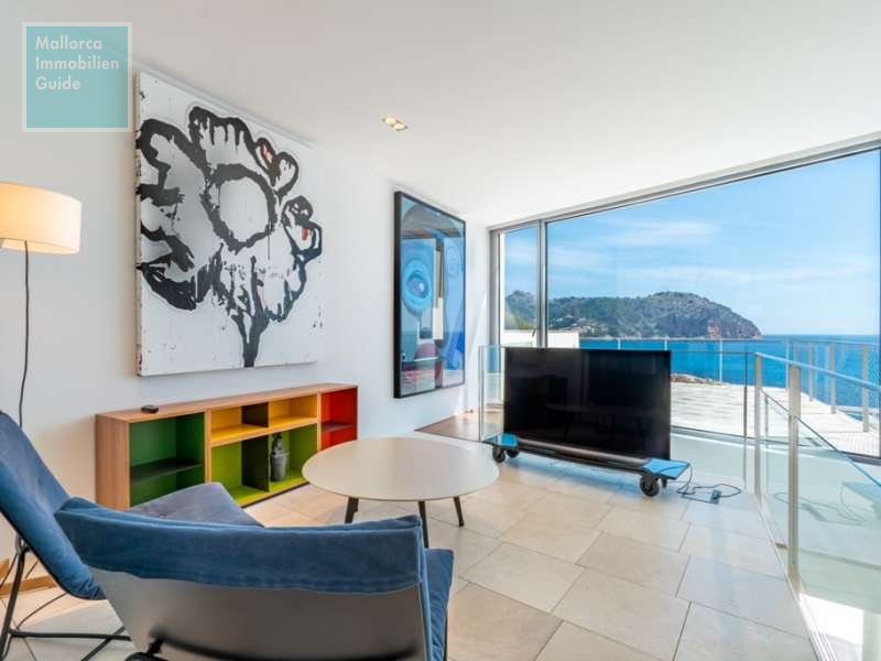 Kleines Wohnzimmer auf der oberen Ebene