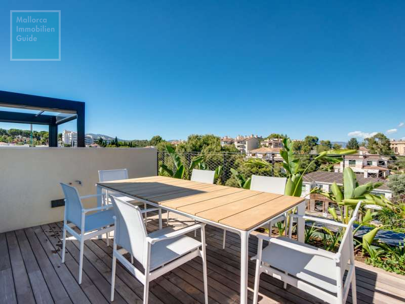 Essplatz auf der Terrasse