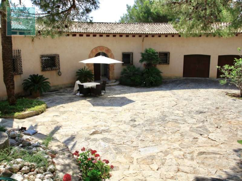 House for sale in Mallorca: wide choice village houses 8