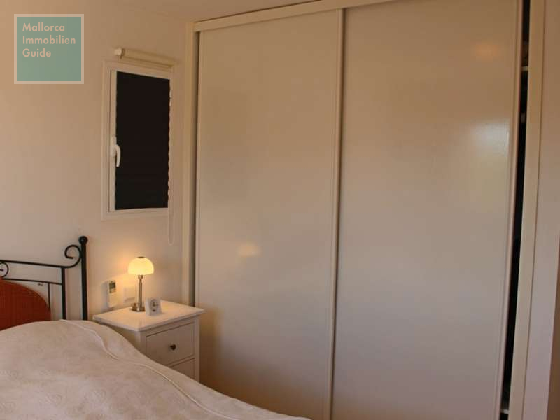 ...mit Einbauschrank