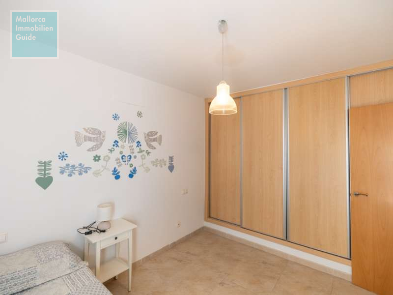 Drittes Schlafzimmer mit Einbauschrank