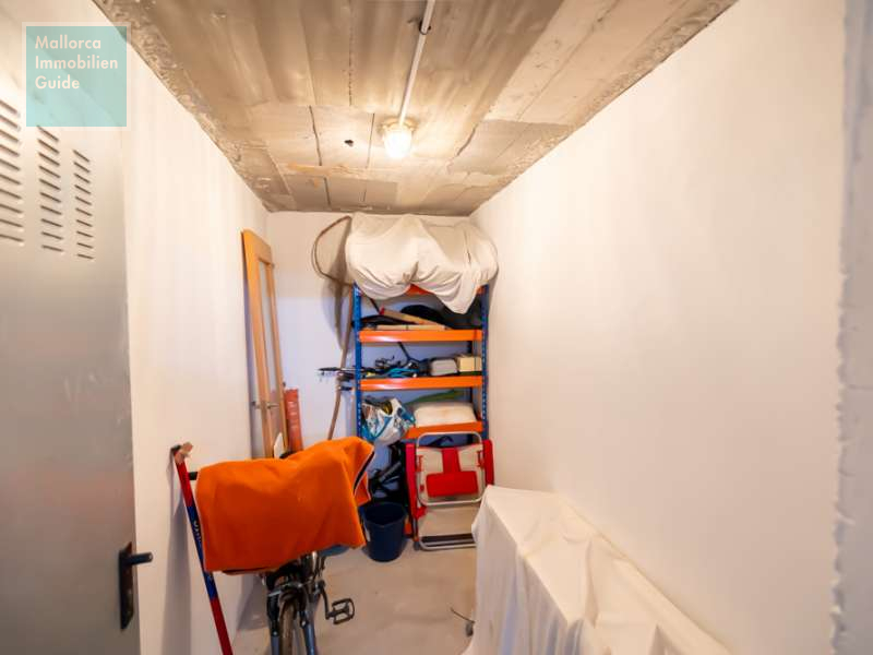 ...und privater Abstellraum - Wohnung in Colonia Sant Jordi