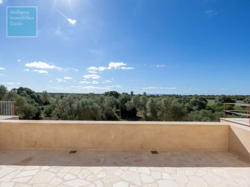 Blick von der Terrasse im OG