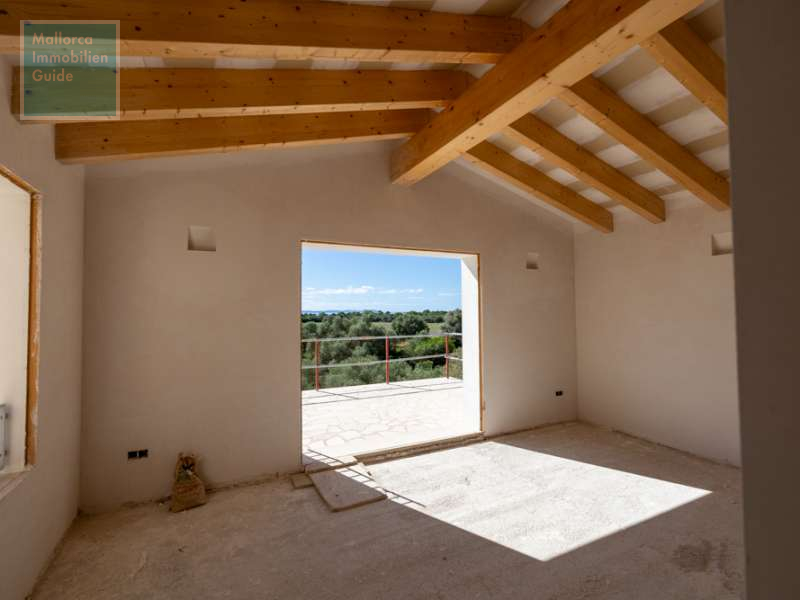 Schlafzimmer mit Terrasse im OG