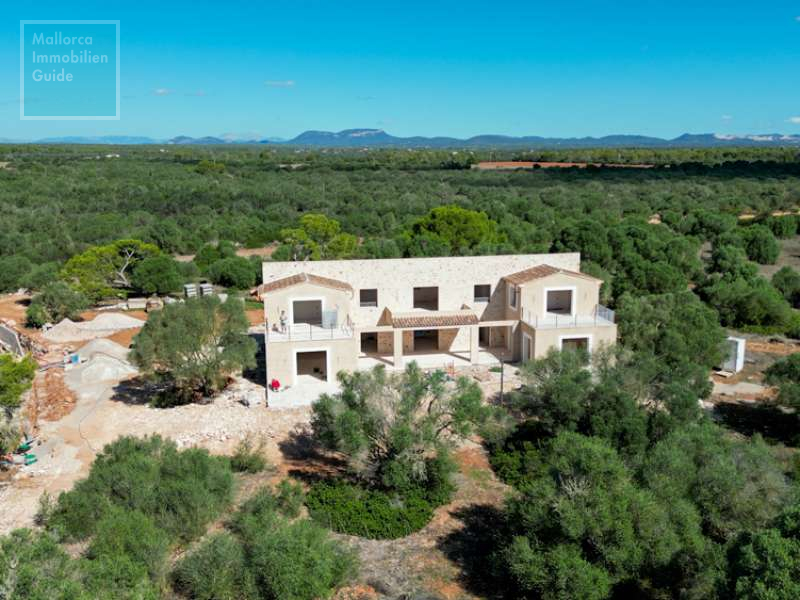 Grundstück und Haus