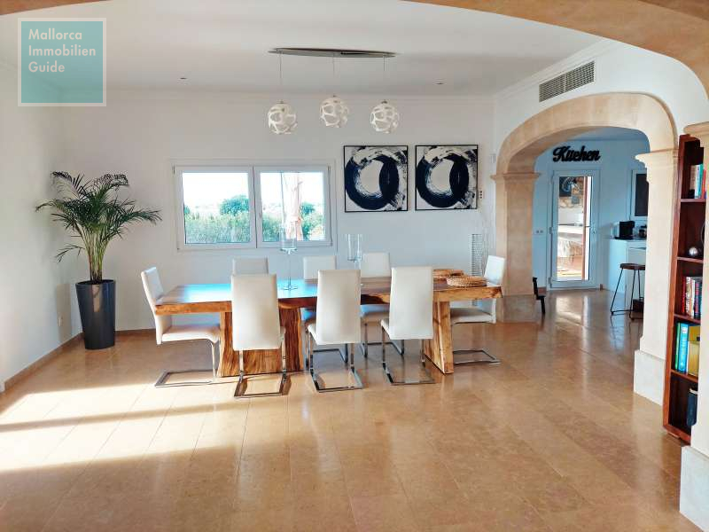 Essbereich im Wohnzimmer