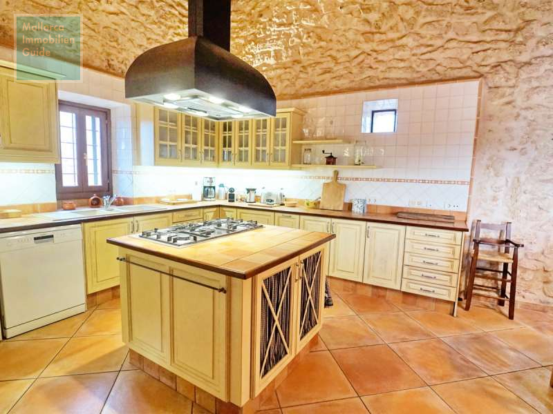 Finca for sale in Mallorca: top offers starting at  275.000 9