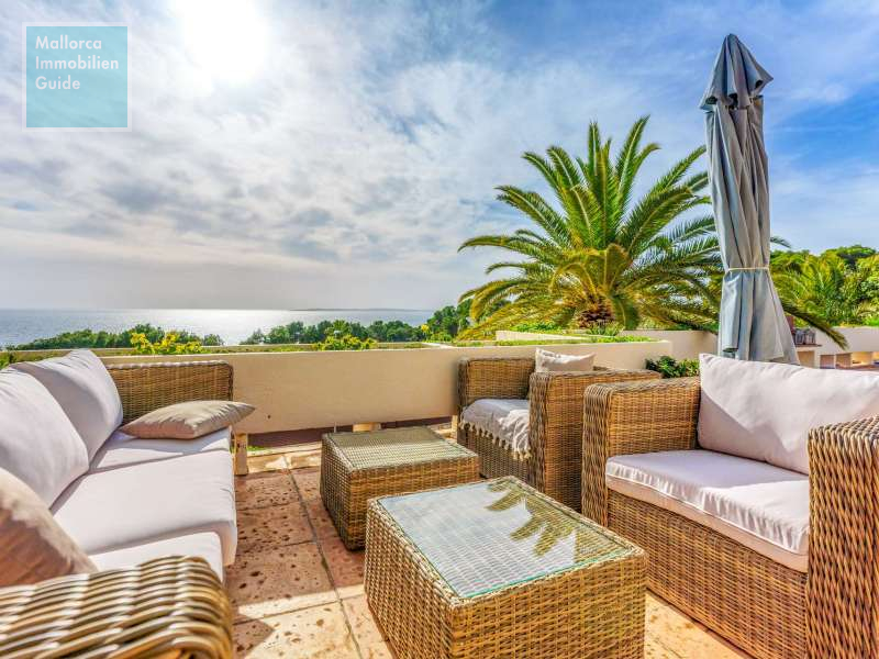 Sitz-Lounge mit Traumblick