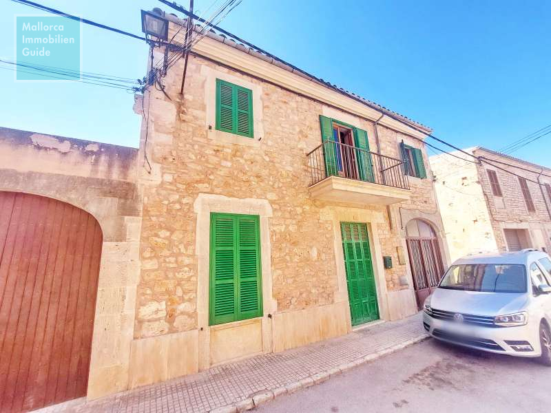 House for sale in Mallorca: wide choice village houses 2