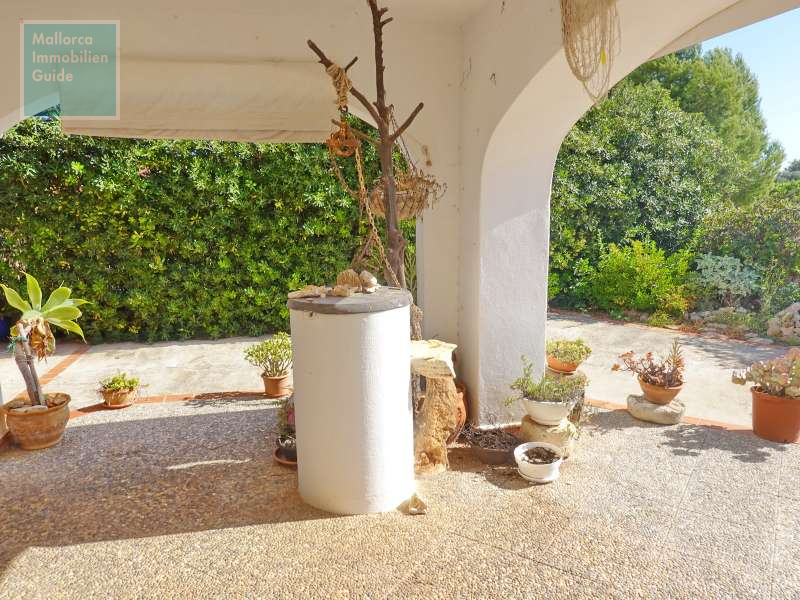 Überdachte Terrasse