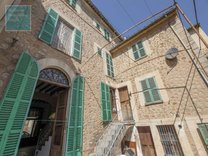Stadthaus in Sóller mit separatem Gartengrundstück