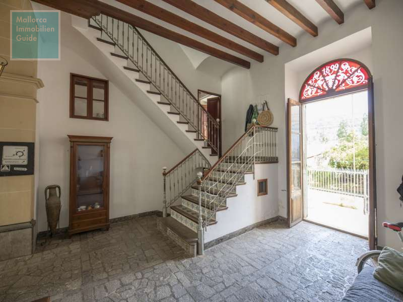 Stadthaus in Sóller mit separatem Gartengrundstück