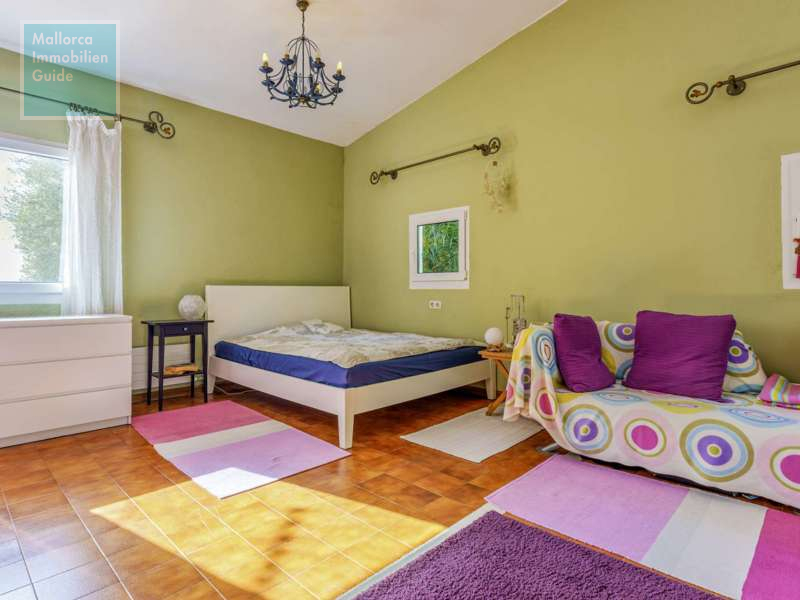 Großes Schlafzimmer mit...