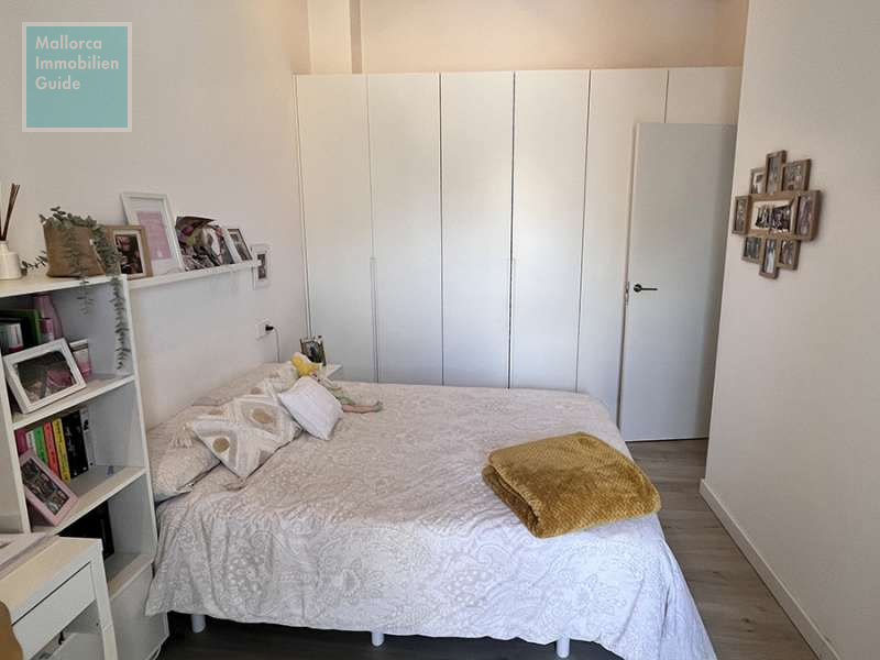 ...und mit Einbauschrank