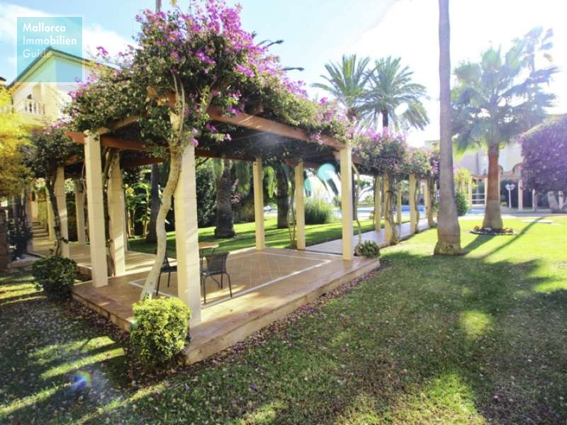 Gepflegte Gartenanlage