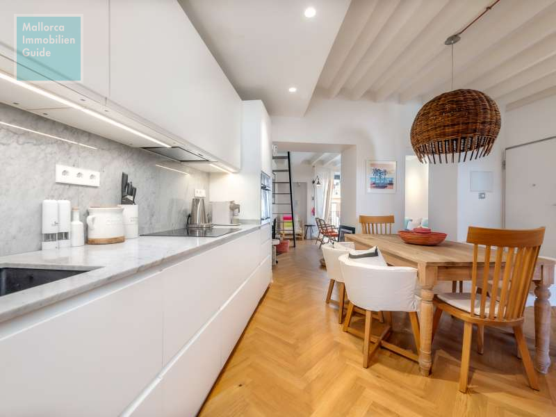 Küche und Esszimmer, Blickrichtung Wohnzimmer