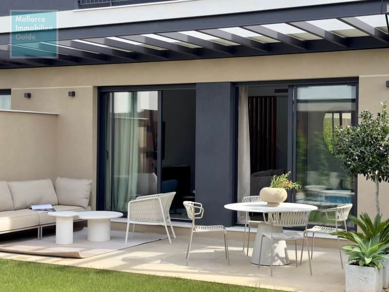 Terrasse am Wohnzimmer