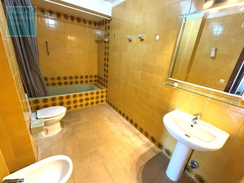 Eigentumswohnung an der Hafenpromenade mit seitlichem Meerblick 