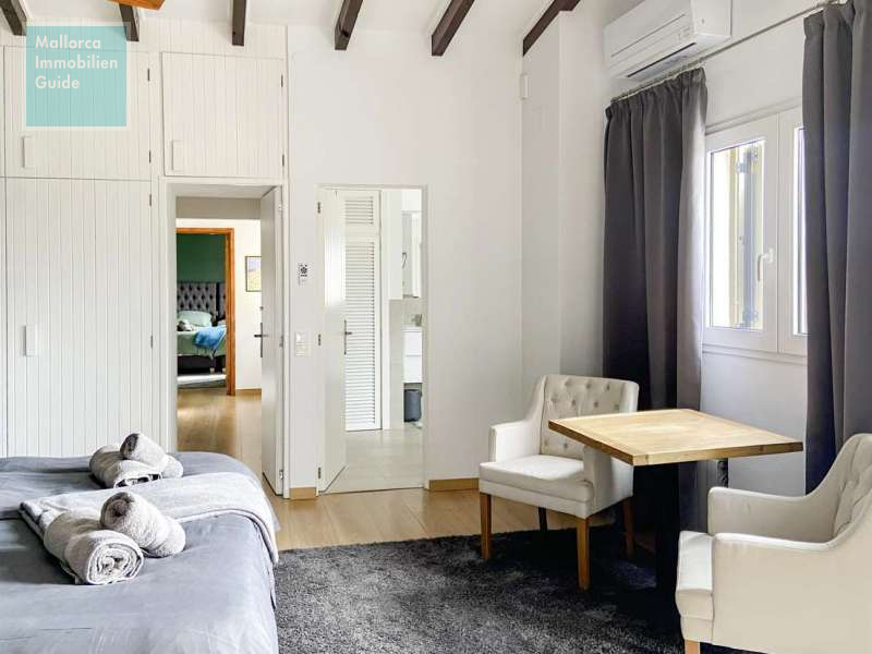 Master Schlafzimmer oben