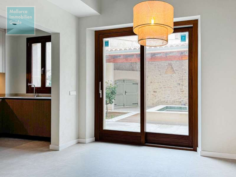 CAPDEPERA, Haus: Modernisiertes Dorfhaus zu verkaufen | Patio & Pool - 6