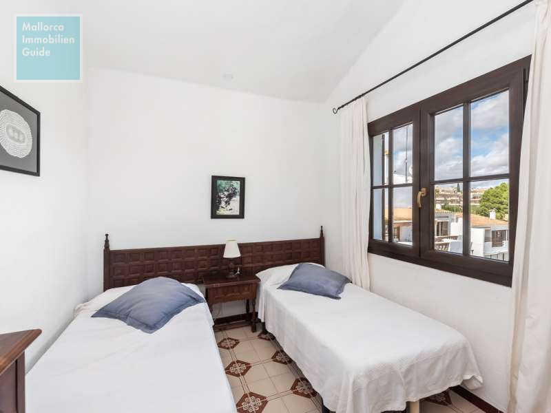 Ático único con fantásticas vistas sobre Cala Anguila con licencia de alquiler vacacional  - 9