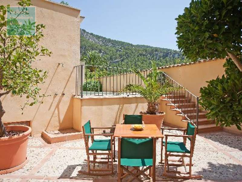 Villa con vistas bonitas a las montañas muy cerca del pueblo de Andratx - 16