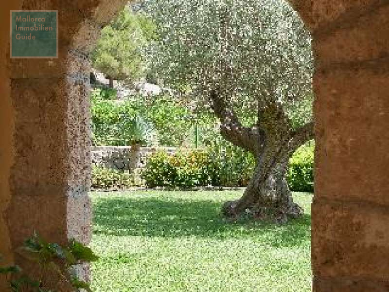 Villa con vistas bonitas a las montañas muy cerca del pueblo de Andratx - 27