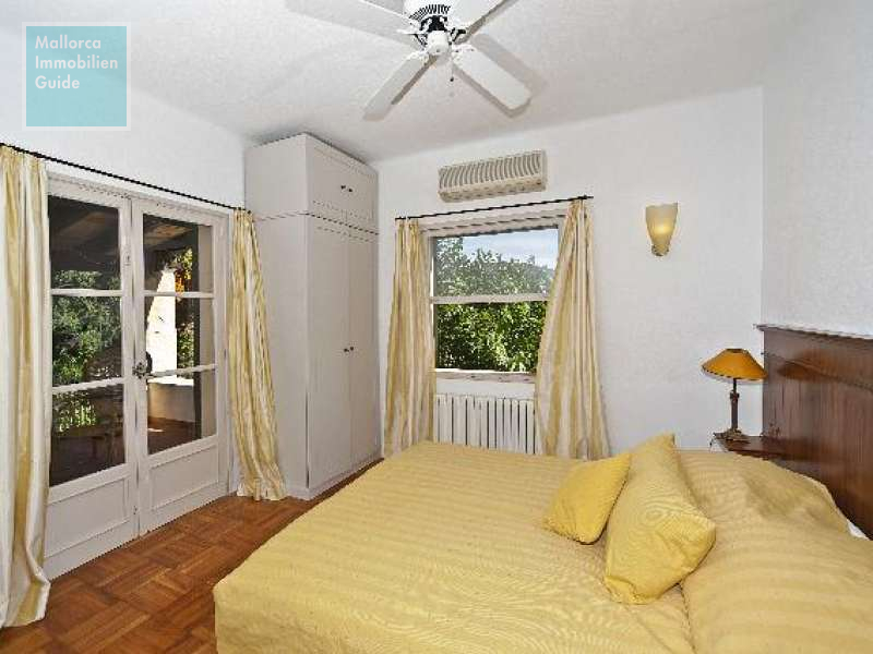 Mansión con un jardín amplio a poca distancia del Club de Vela en Puerto de Andratx - 12