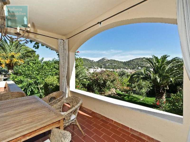 Mansión con un jardín amplio a poca distancia del Club de Vela en Puerto de Andratx - 14