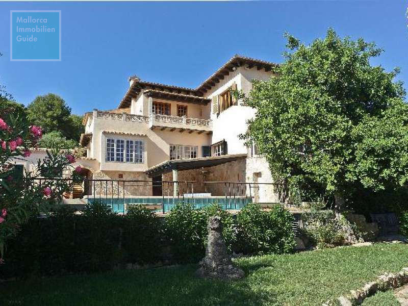 Mansión con un jardín amplio a poca distancia del Club de Vela en Puerto de Andratx - 17