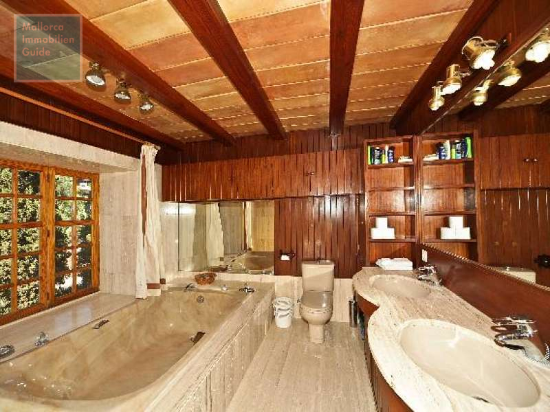 Mansión con un jardín amplio a poca distancia del Club de Vela en Puerto de Andratx - 18