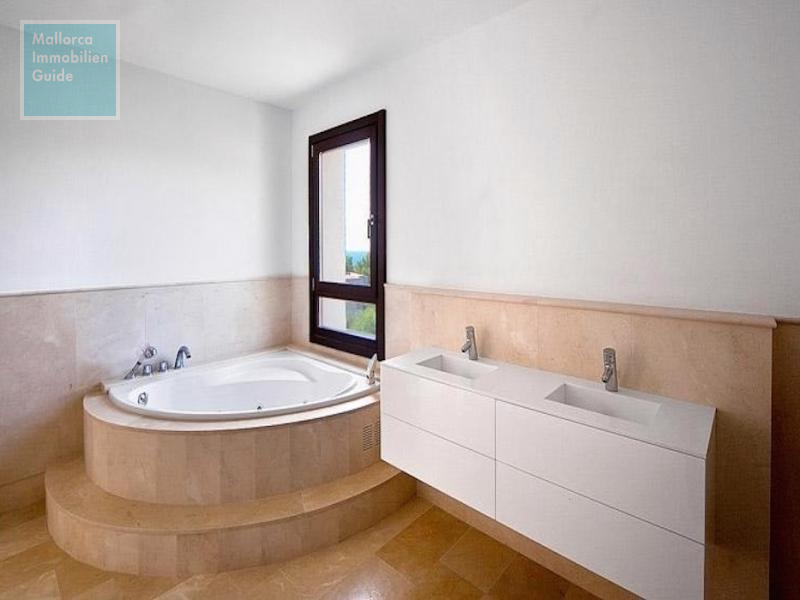 New built Villa in Santa Ponsa with stunning sea views - 6