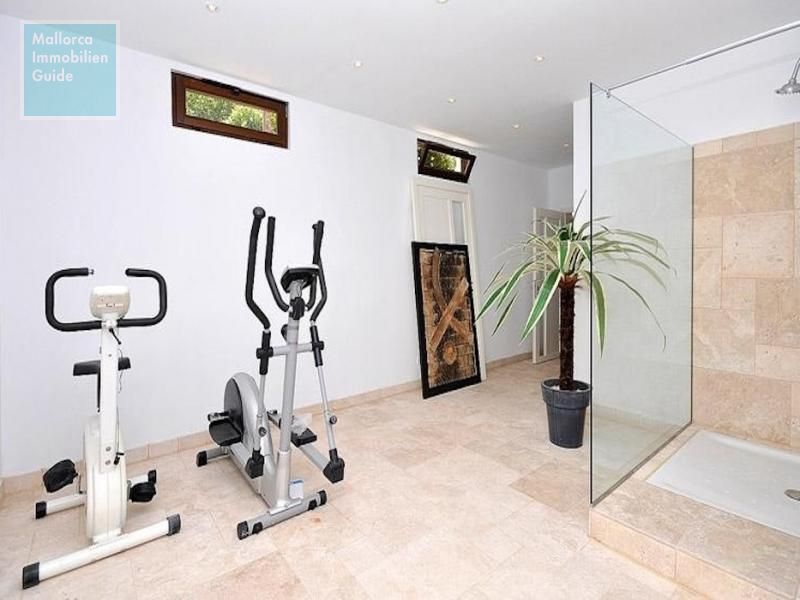 Villa in Santa Ponsa, neuwertig mit Pool und Meerblick - 12