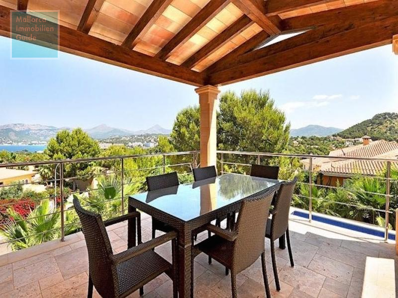 Villa in Santa Ponsa, neuwertig mit Pool und Meerblick - 2