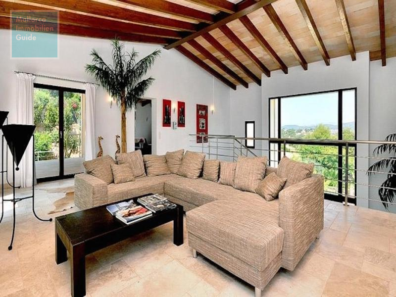 Villa in Santa Ponsa, neuwertig mit Pool und Meerblick - 4