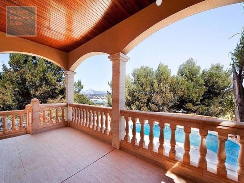 Einfamilienhaus mit Pool und Meerblick in Santa Ponsa - 4